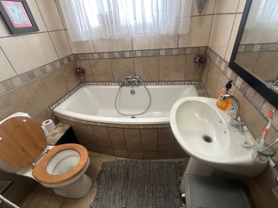 3 Bedroom Property for Sale in Retief Eastern Cape